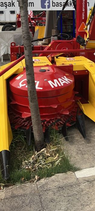 Двуредова силажерка челмак