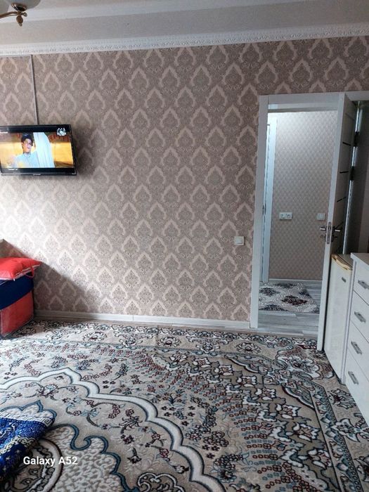 Ijaraga beriladi oilaga va 3 ta qizlarga 1 xonali