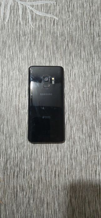 Samsung  S 9  ...