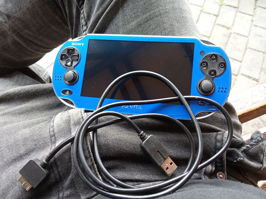 PlayStation Vita (PS Vita) OLED - Sapphire Blue + Оригинален Кабел