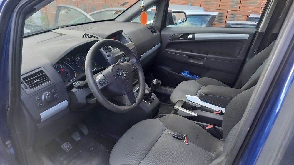 Опел Зафира Б 1.9 НА ЧАСТИ