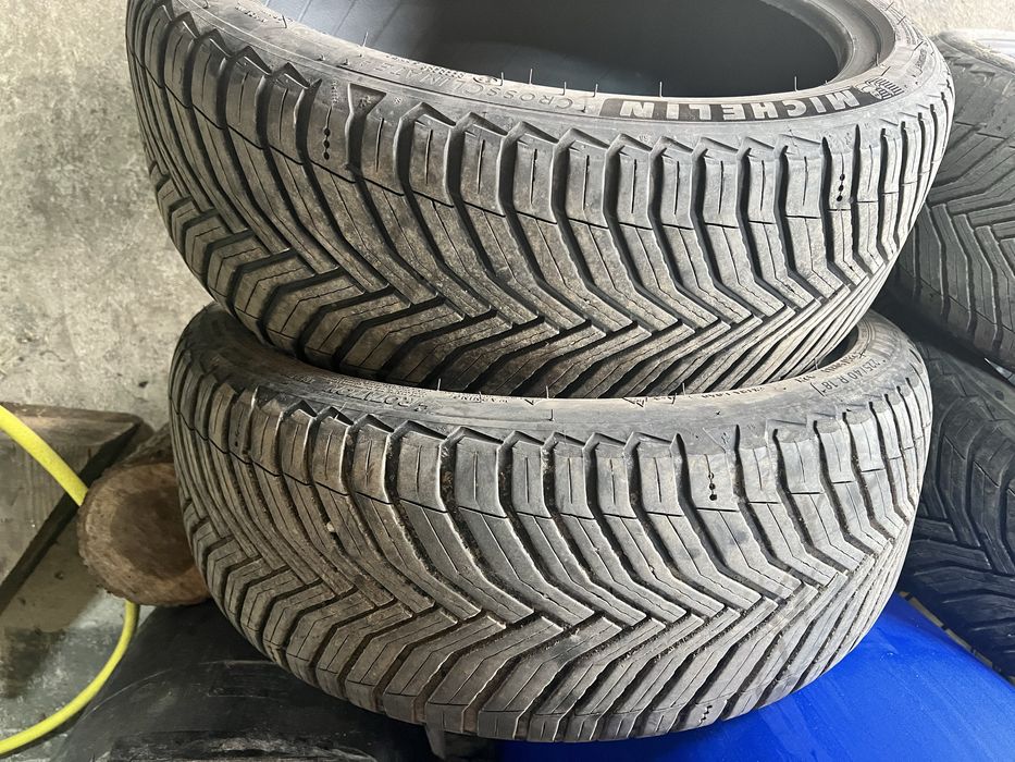 Michelin Cross Climate 2 225/40/18 !!