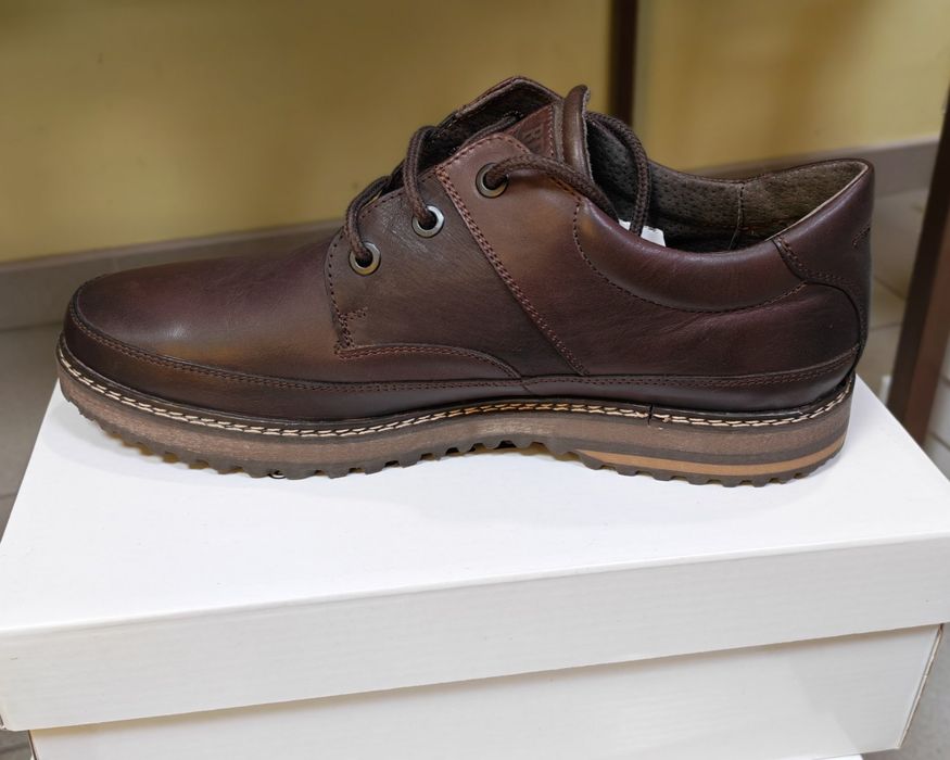 Мъжки обувки от есента кожа