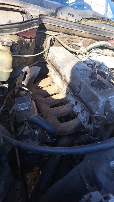 Мерцедес 124 на части