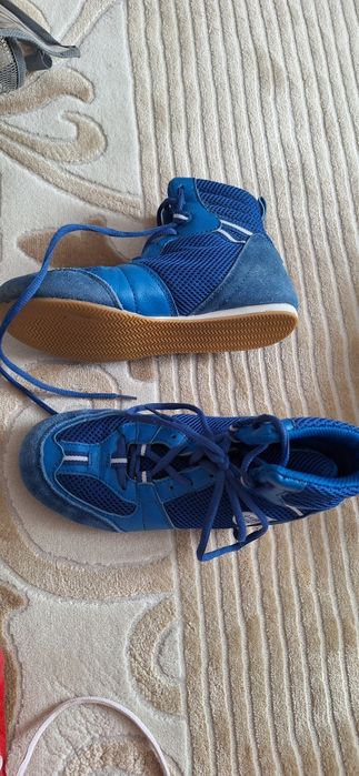 Борцовки, шлем, перчатки