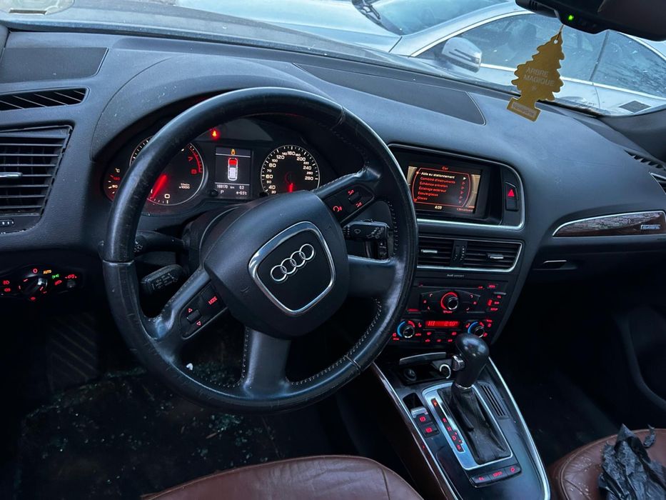 Poliță portbagaj Audi Q5 8R 2012