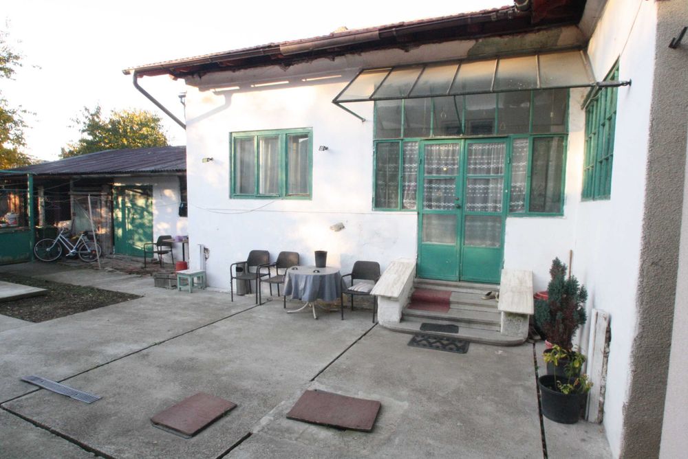 Proprietar vand 2 case alaturate, Zona Fratelia