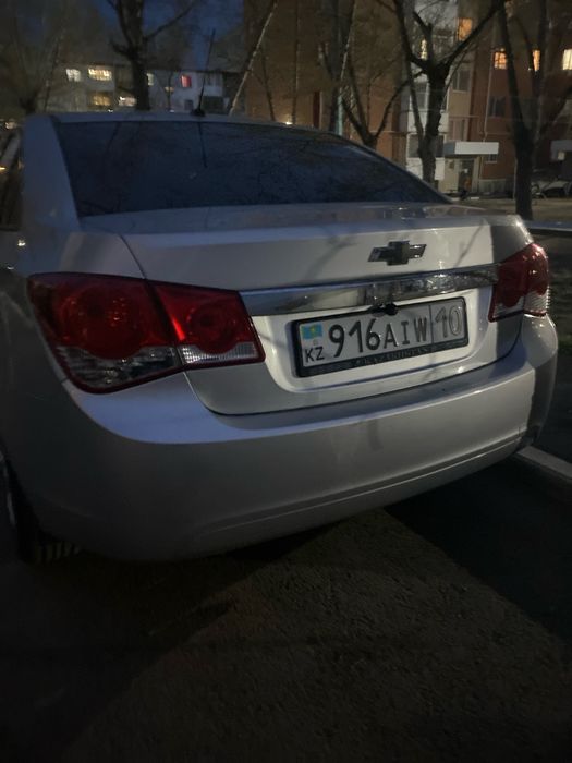 Chevrolet Cruze 1.6 мт