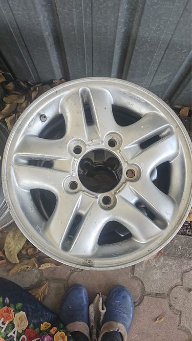 Диски на Toyota LandCruser 100