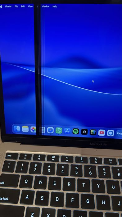 MacBook Air M1 2020 8/256 ГБ