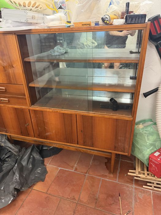 Vitrina lemn masiv anii 1950