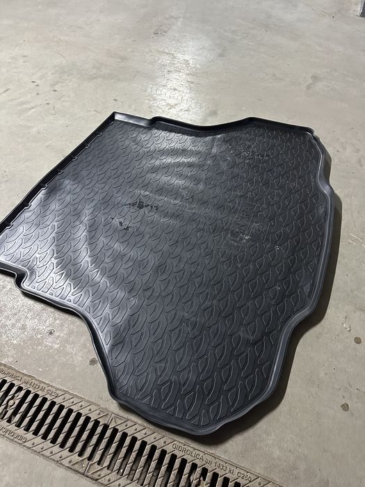 Полик для багажника Элантры