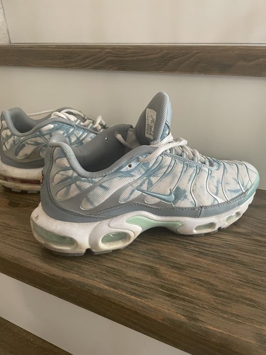 Nike Tn 44 size.