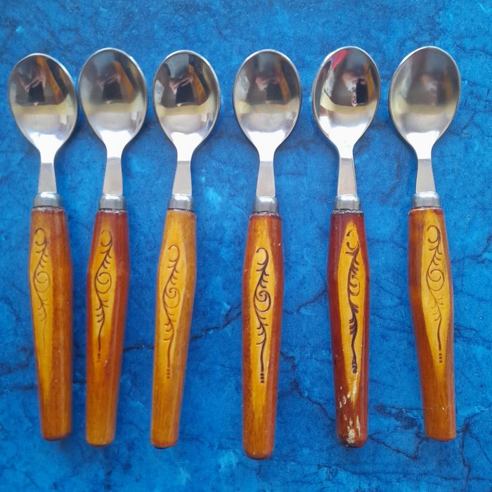 Руски вилици и лъжици. 60лв.