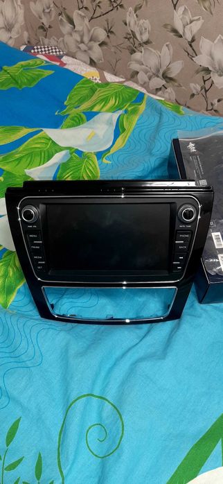 Планшет на автомобиль жак С5