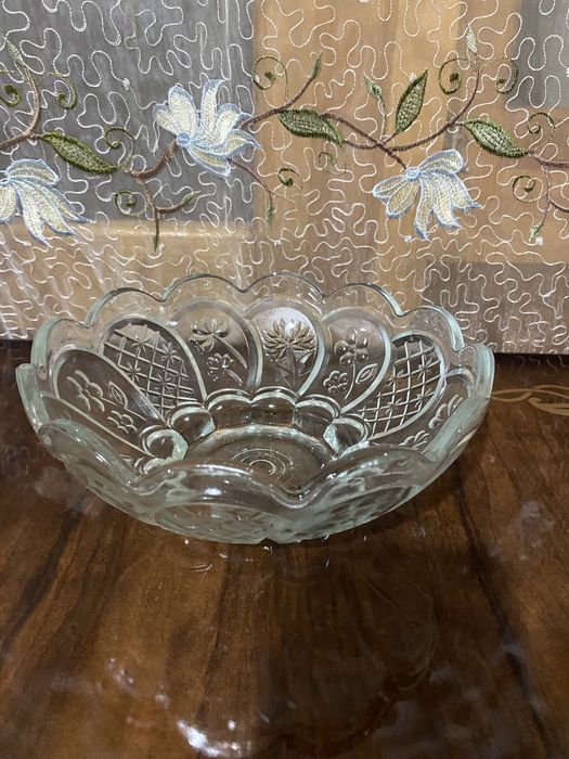 Продаёться. ваза для фруктов