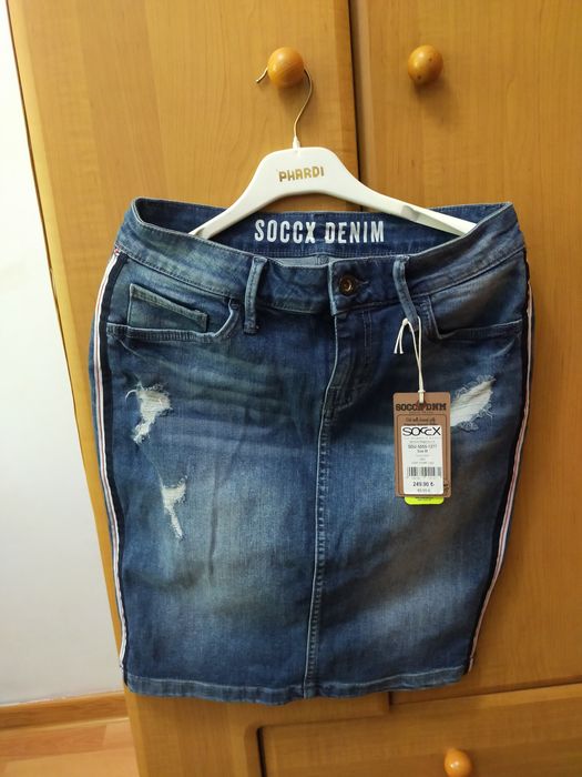 Продаю джинсовую юбку