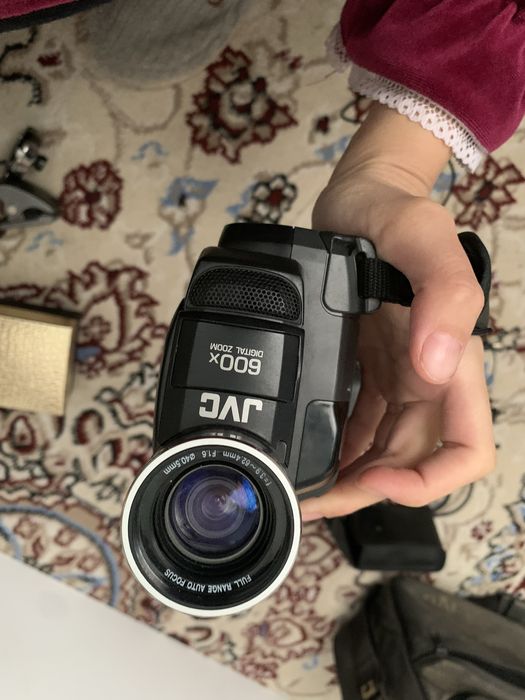 Видеокамера. Б/у