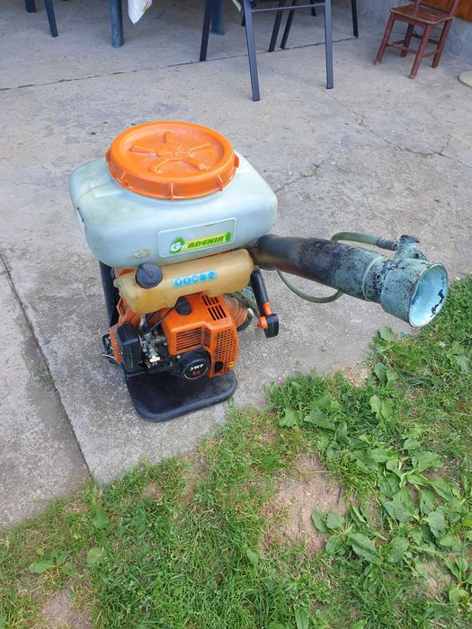 Градинска моторна пръскачка