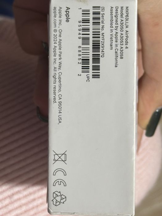 airpods 4 с левым ухом