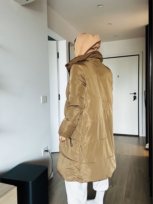 Зимно яке Stradivarius