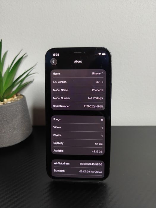iPhone 12, 64GB Black • Perfect Funcțional! • Condiție Bună!