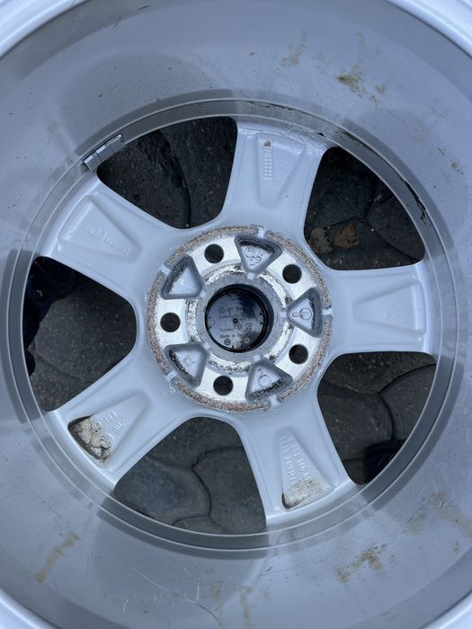 Jante aliaj 5x112mm, anvelope vara 215/60 R16, VW Passat, Sharan, Tiguan, Skoda Yeti