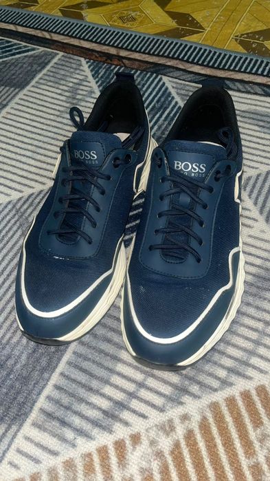 Продаются Кросовки