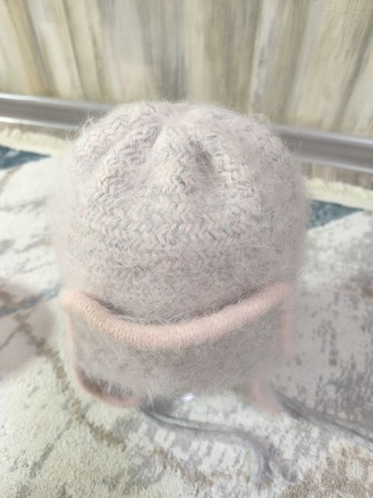 Продам шапку для девочки