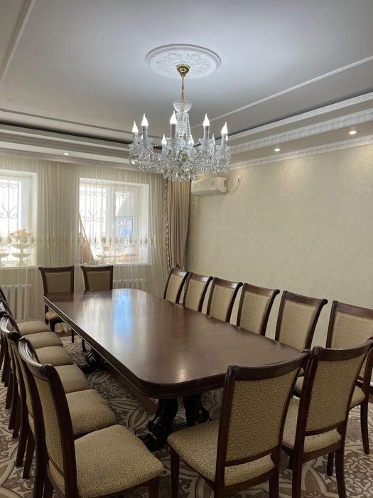 Стол со стулями  продается