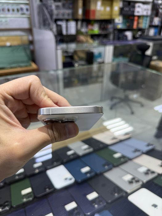 Iphone 15 pro sotiladi