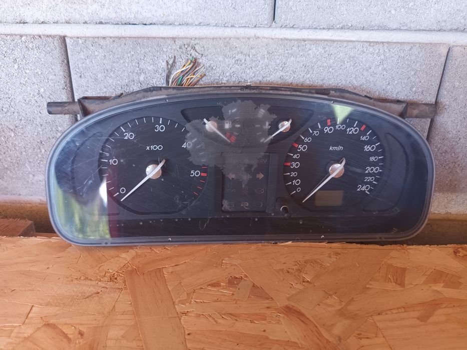 Продавам километраж за renault laguna втора генерация дизел