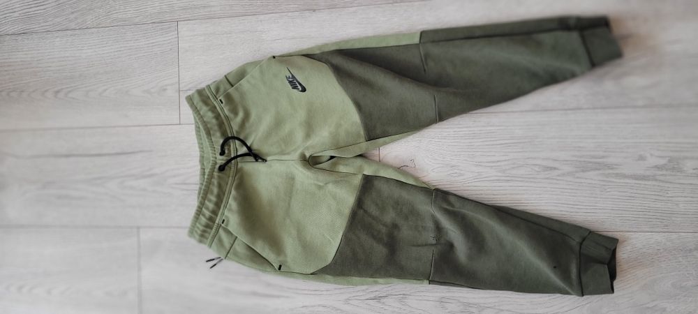Детски оригинални анцузи Nike