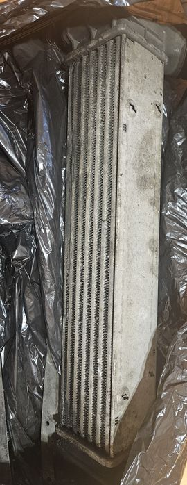 Vând intercooler bmw e90/e91 m47