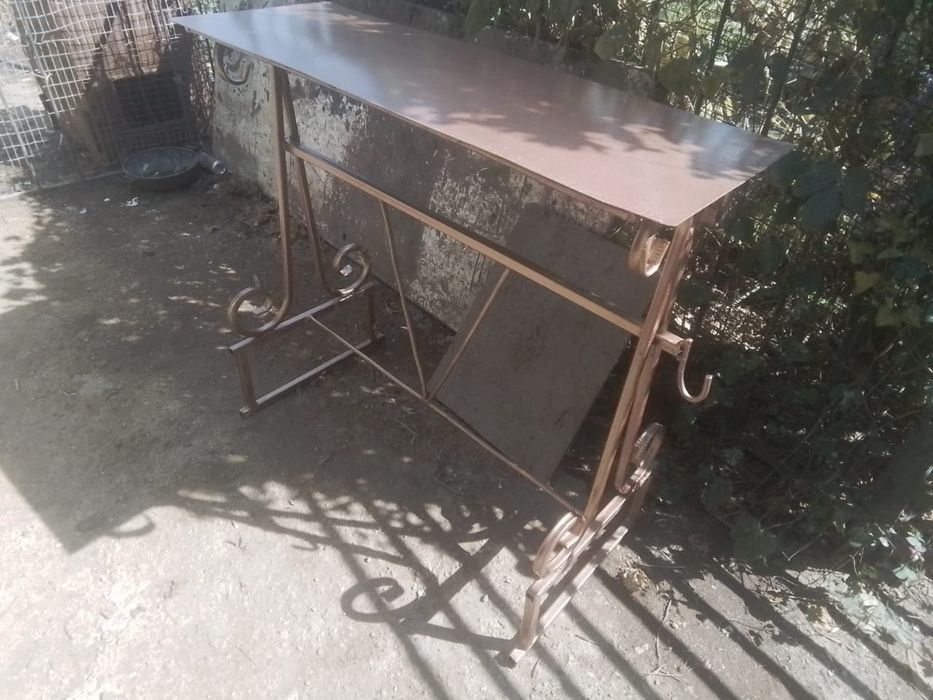 Оградки ,кресты ,ритуальные услугу .