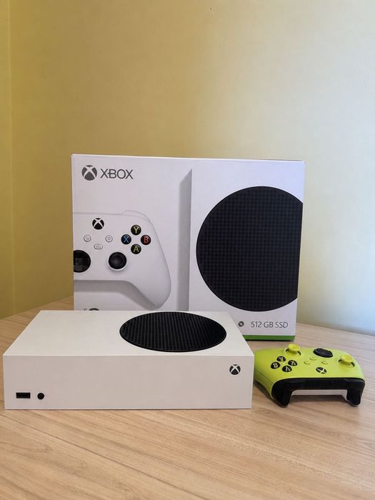Xbox Series S — Отлично състояние