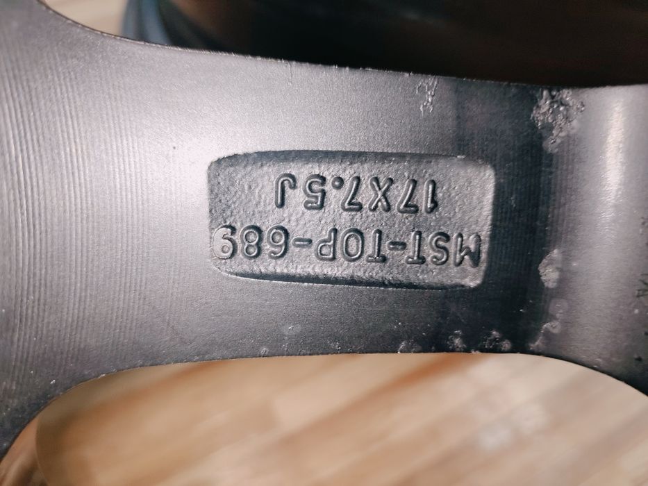 Продам комплект дисков