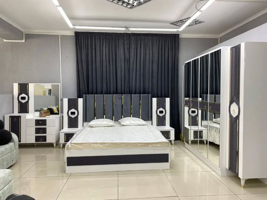 Спальняя гарнитур комплект все етсь