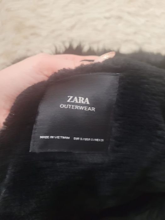 Geaca Zara S/M merge!