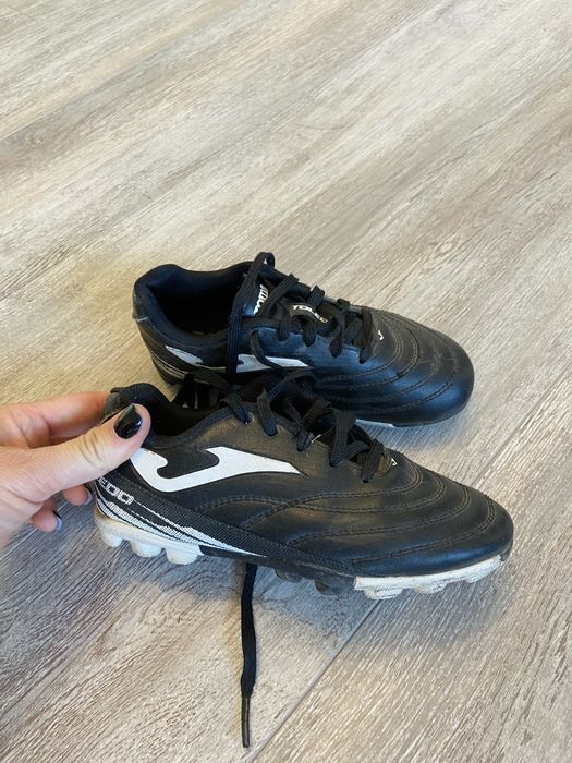 Crampoane copii Joma.