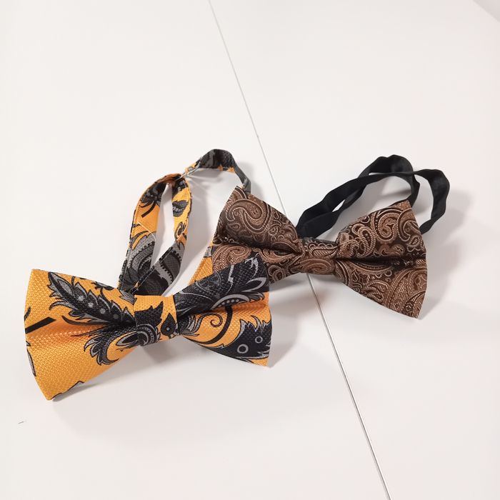 Costum elegant bărbați complet – sacou, pantaloni, vestă + 2 papioane