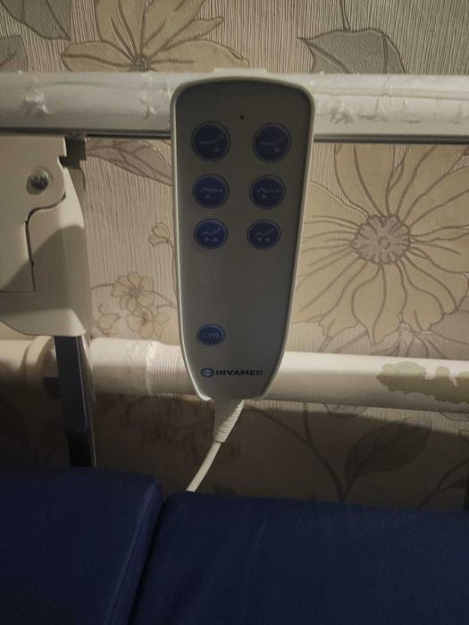 медицинская кровать