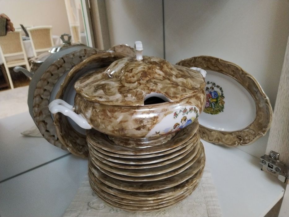 Столово - чайный сервиз "Мадонна"