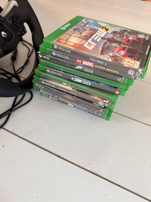 Xbox One S + volan dedicat + games