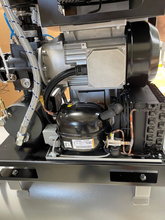 Compresor cu Surub Power System-Junior 7,5Kw 10 Bar, rez. de 500 L, DF