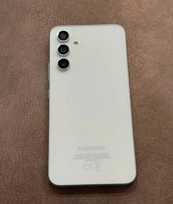 Продаю свой Samsung s24, в идеальном состоянии