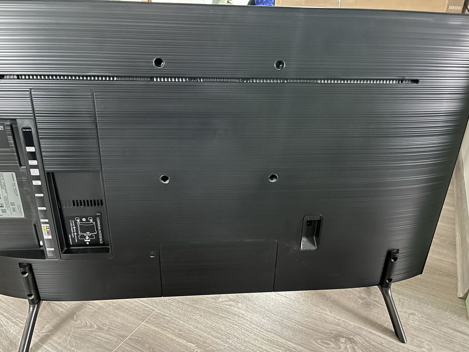 Vand tv Samsung UE43NU7122K