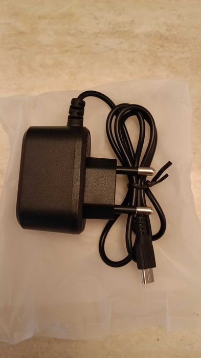 Telefon GSM Q1 - cartela Digi - perfect pentru seniori - NOU !