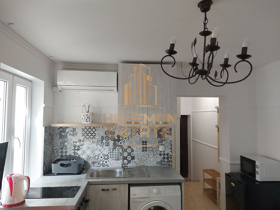 Дава се под наем Тристаен апартамент в Варна, Център - 67 кв.м за 510 € - Снимка #2