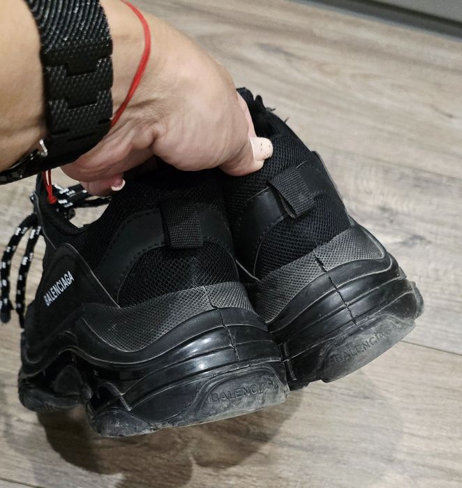 Обувки спортни черни